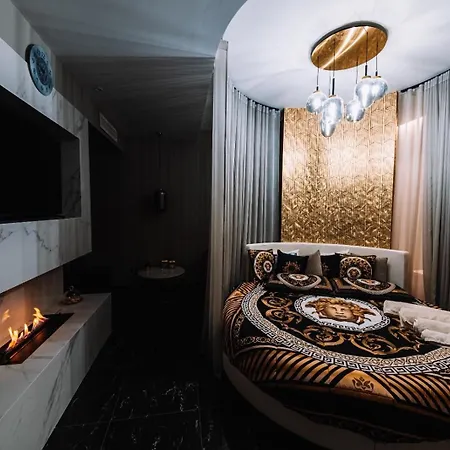 אתר נופש Versace Luxury