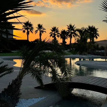 אתר נופש Versace Luxury *