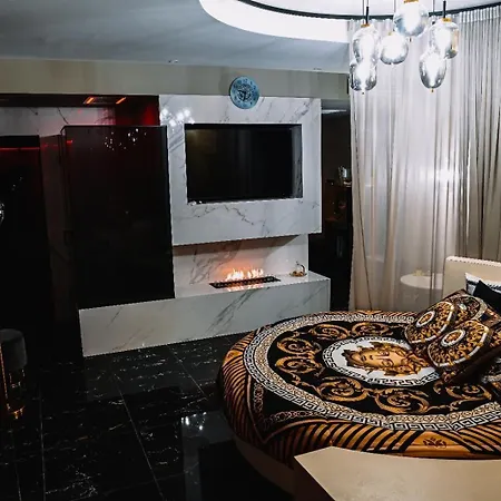 אתר נופש Versace Luxury קורליאונה